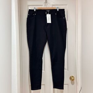 NWT BloomChic black jeans